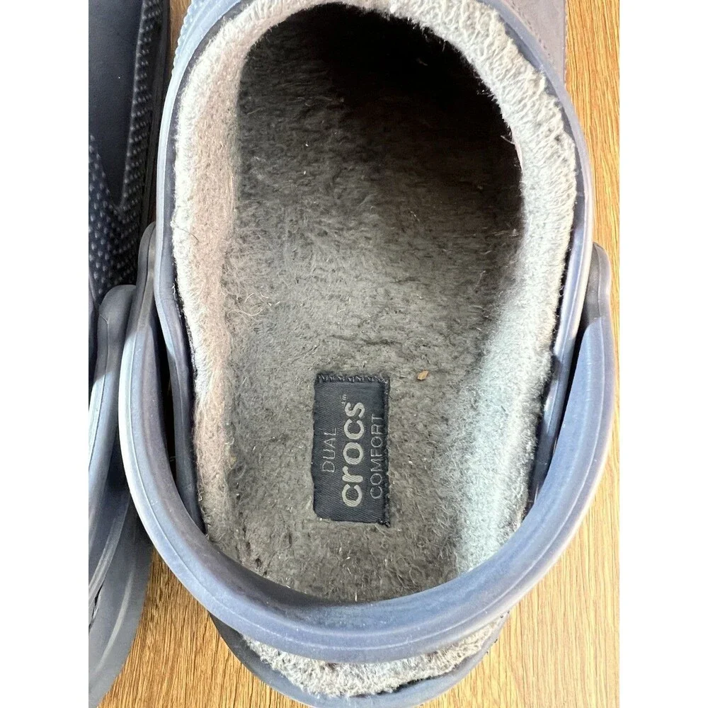 Crocs Dual Comfort Navy Faux Fur Lined Slip On Clogs Sandals Men 10 Woman 12